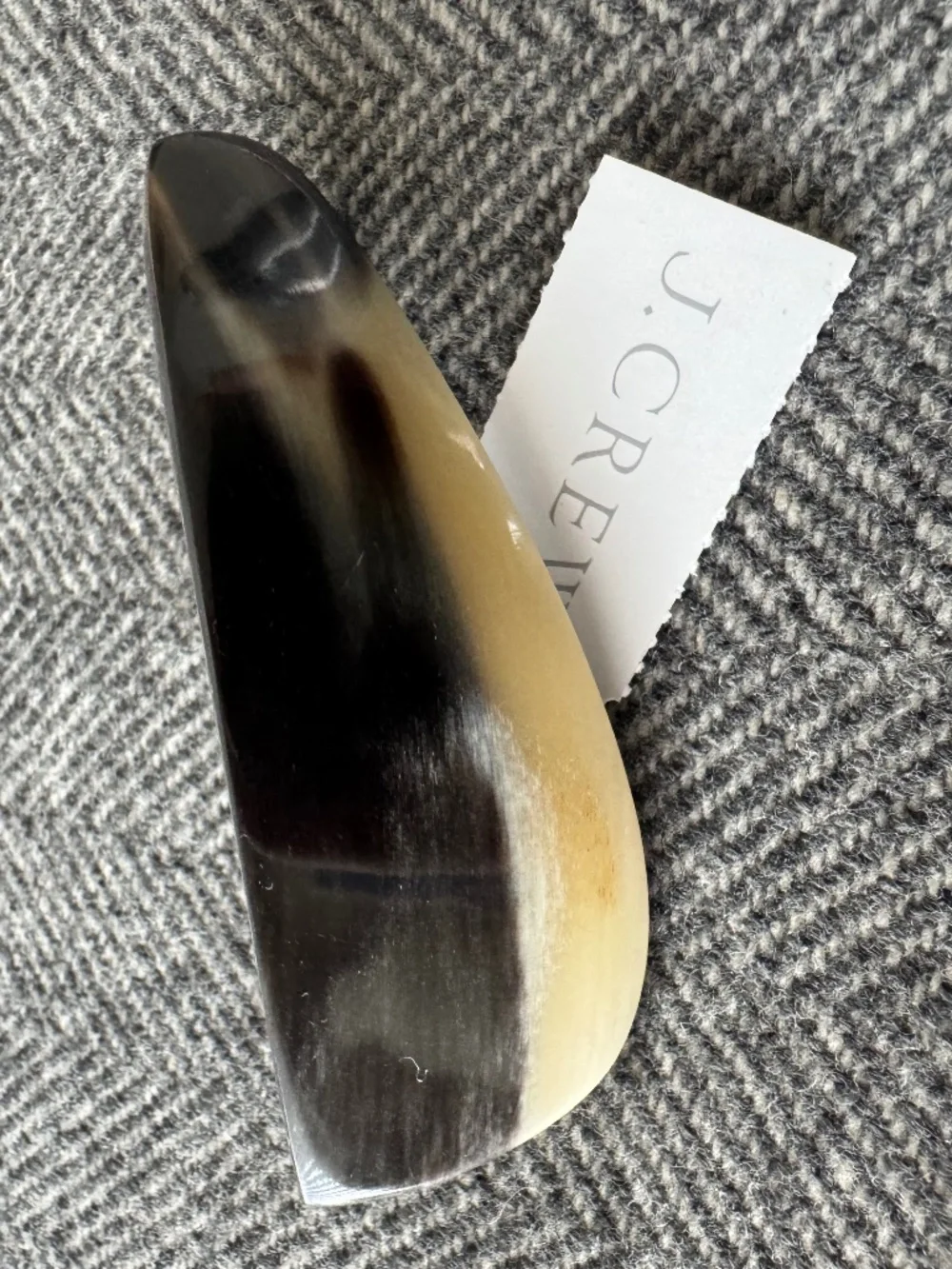 NWT, JCREW, BEAUTIFUL LIGHT/DARK BUFFALO HORN HAIR CLIP
